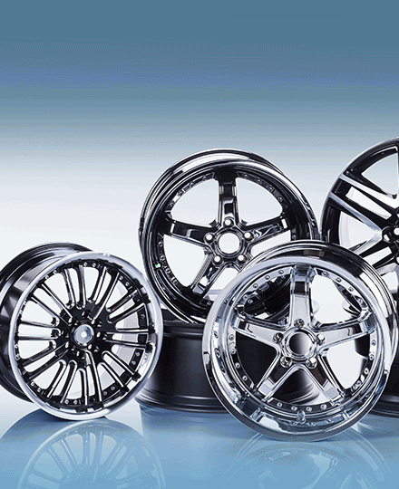 Ruedas de aluminio y bisagras de automóviles